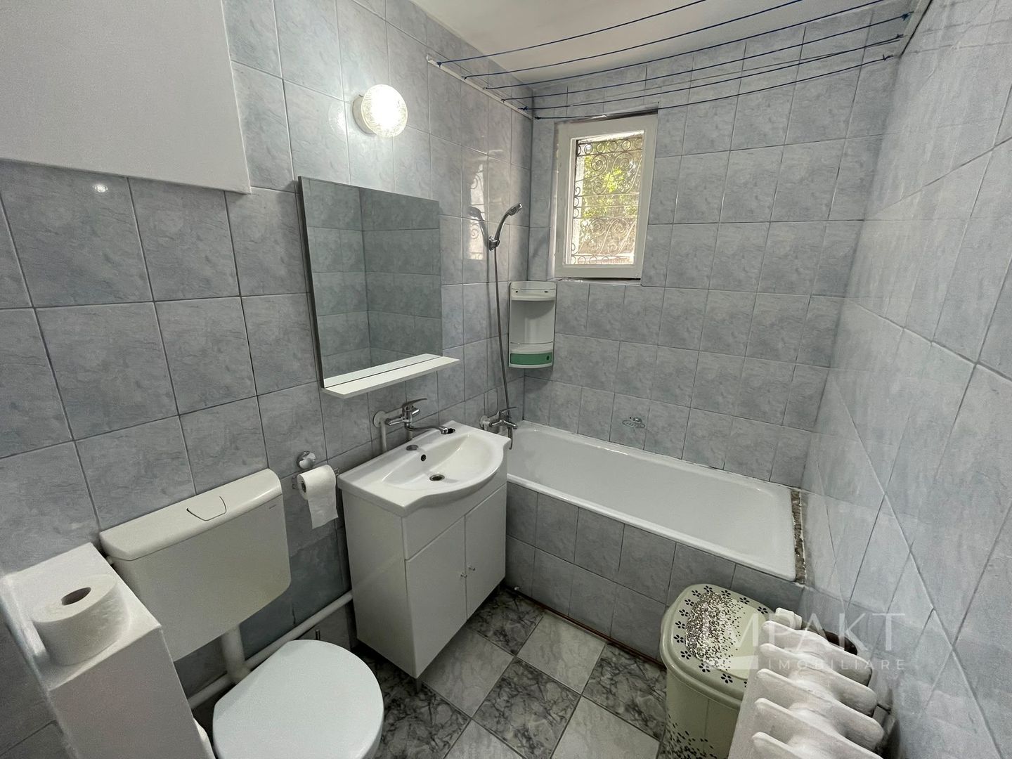 Apartament cu 2 camere, zona linistita. - Poză 4