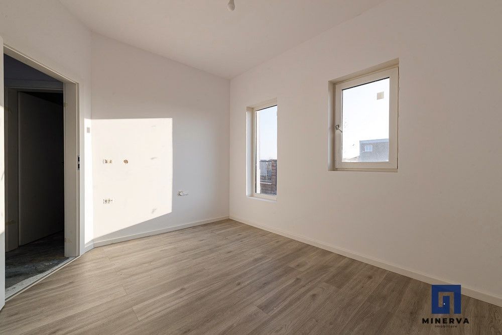Duplex cu 4 camere si teren generos de 352 mp – Mosnita Noua - Poză 29