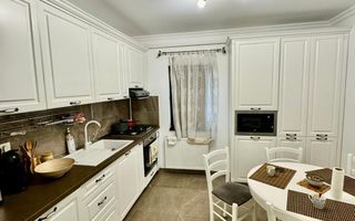 Etaj 1 Apartament cu 3 Camere, Decomandat, Pacurari - Poză 8