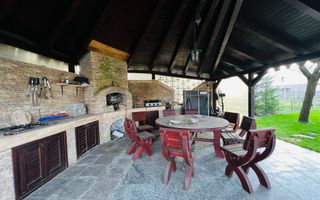 Vila cu 7 camere - Dumbravita - Zona Cora - Poză 4