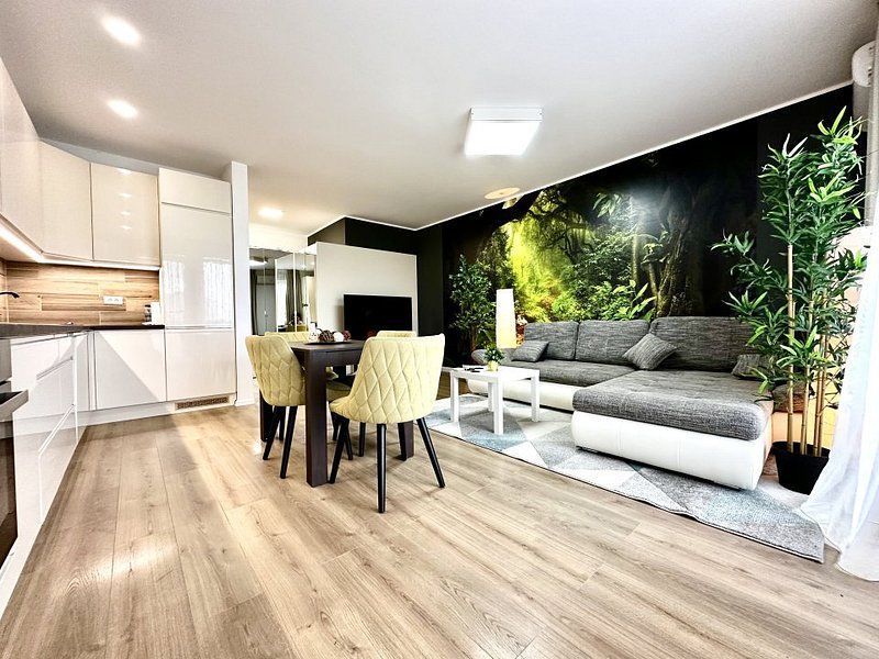 Apartament 2 camere, cochet,  boxa si loc parcare,  Central - Nord One - Poză 3