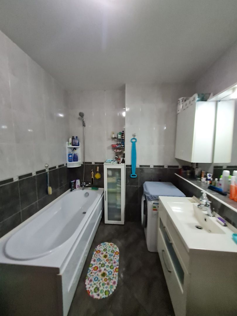 Apartament generos cu o camera - Poză 14