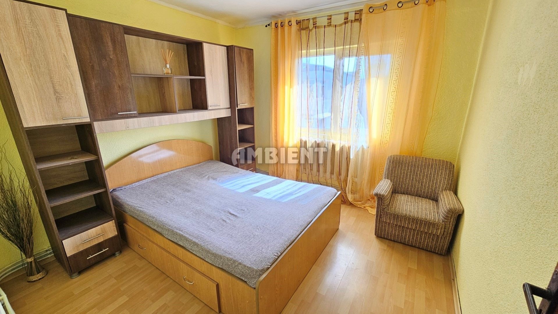 Apartament 3 camere, etaj 4, zona FEROVIARI; - Poză 4