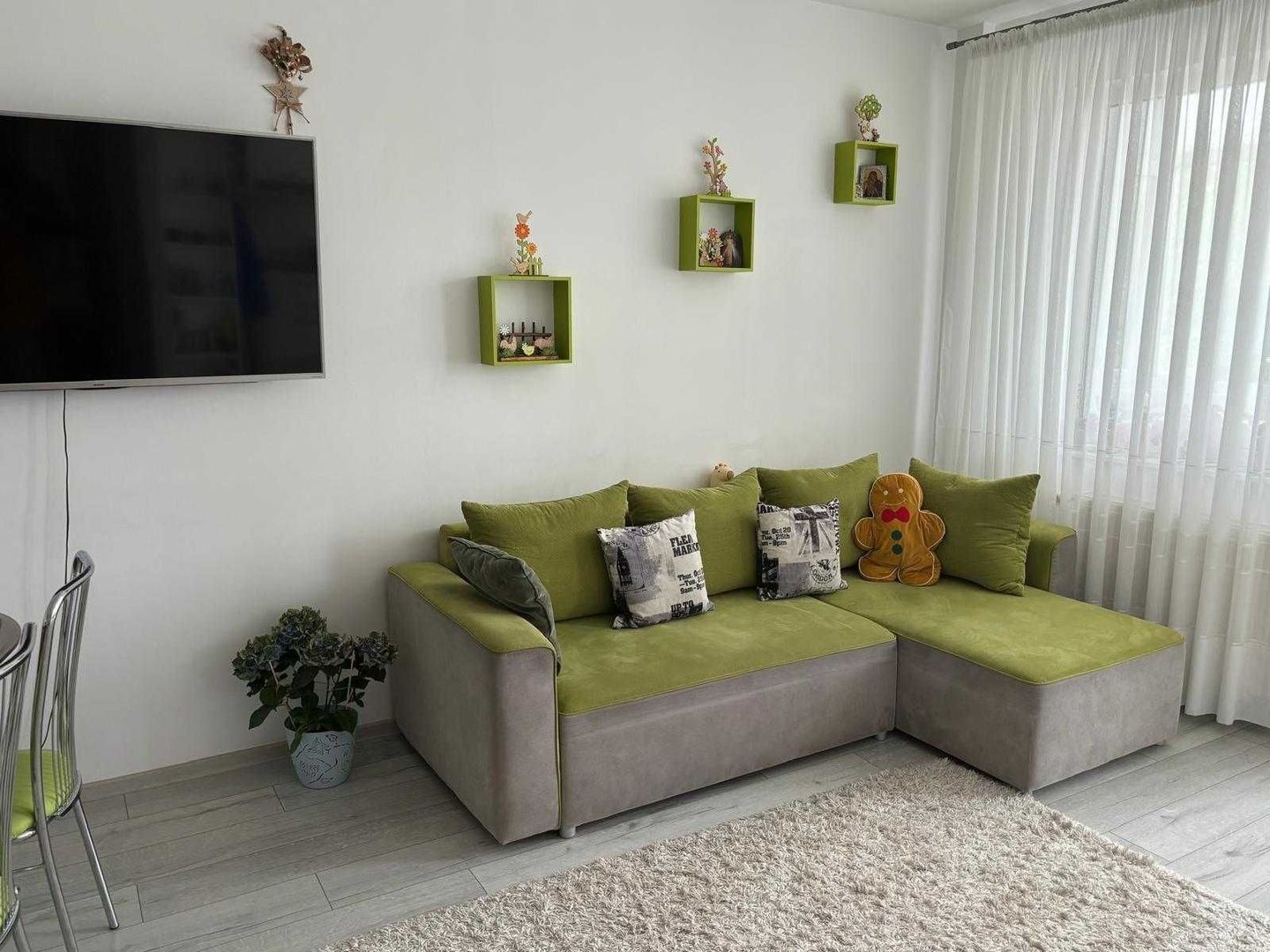 Vanzare apartament 3 camere, 2 minute de METROU - Poză 1