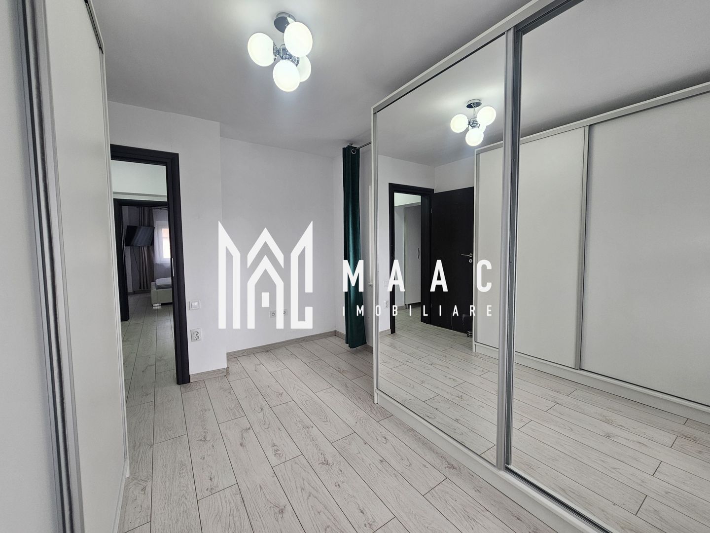 Apartament 4 camere decomandat | Central, Sibiu | 92 mp, 2 băi - Poză 12