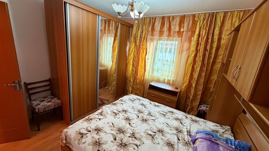 AP. 2 CAMERE- CENTRALA, PARCARE, BUCATARIE INCHISA, MOBILAT, COMIS 0% - Poză 3