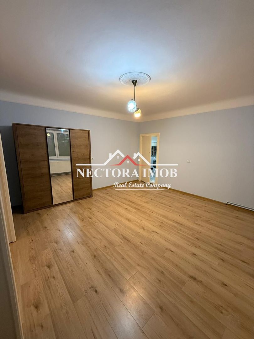 NECTORA IMOB-Apartament la casa, curte proprie, 86 mp, Parcare, 3 cam. - Poză 2