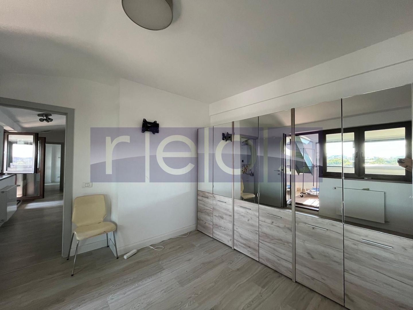 VANZARE 2 CAMERE | SISESTI | 81 MP - Poză 15