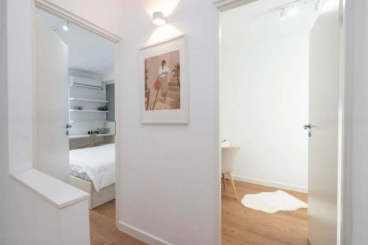 Rent I Spectacular Duplex Apartment with Terrace and Stunning View - Poză 9