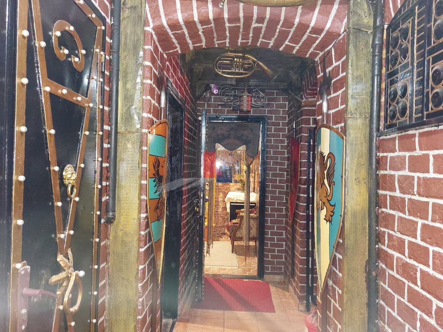 Spatiul "MEZEPOKA" , Amzei, SPATIU COMERCIAL IN ACTE, intrare separata, 82 mp - Poză 3