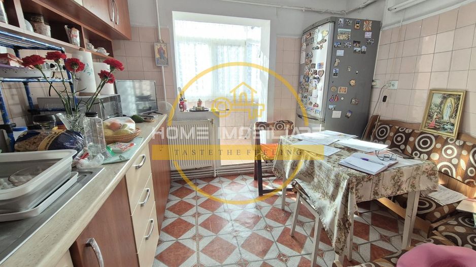 Etaj 2 Apartament 3 Camere Decomandat Pizza Nico - Poză 4