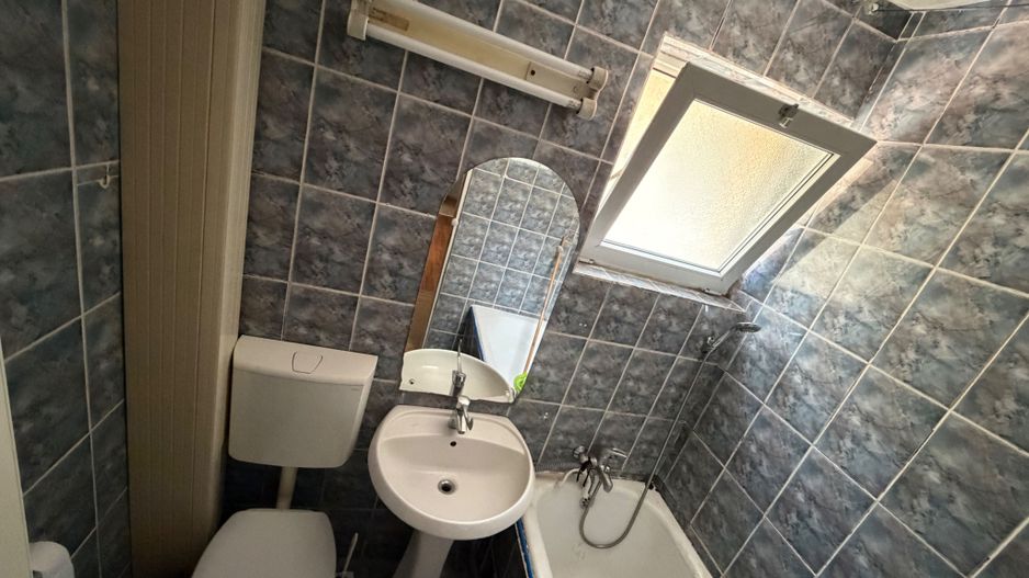 Apartament 2 camere de inchiriat, etaj 1 - zona Cetate - Poză 7