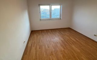 Garsonieră 26 mp I De renovat I Etaj 3 I Pivniță I Lazaret - Poză 3