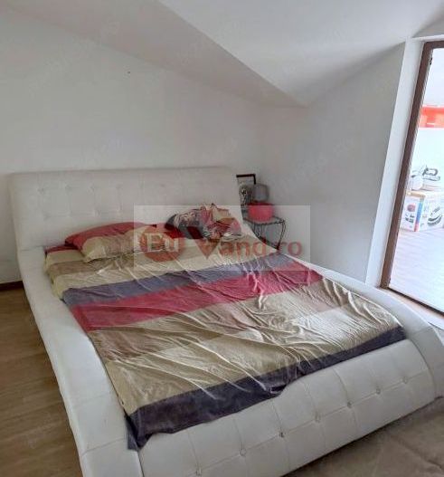 De inchiriat apartament cu 2 camere, Micro 13, et. 5, 300 euro - Poză 2