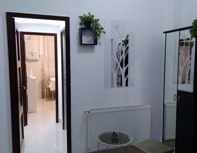 Apartament 2 camere decomandat Piata Romana - Poză 9
