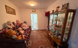 Casa 5 camere, foișor , garaj și teren 800mp cu toate utilitățile! - Poză 10