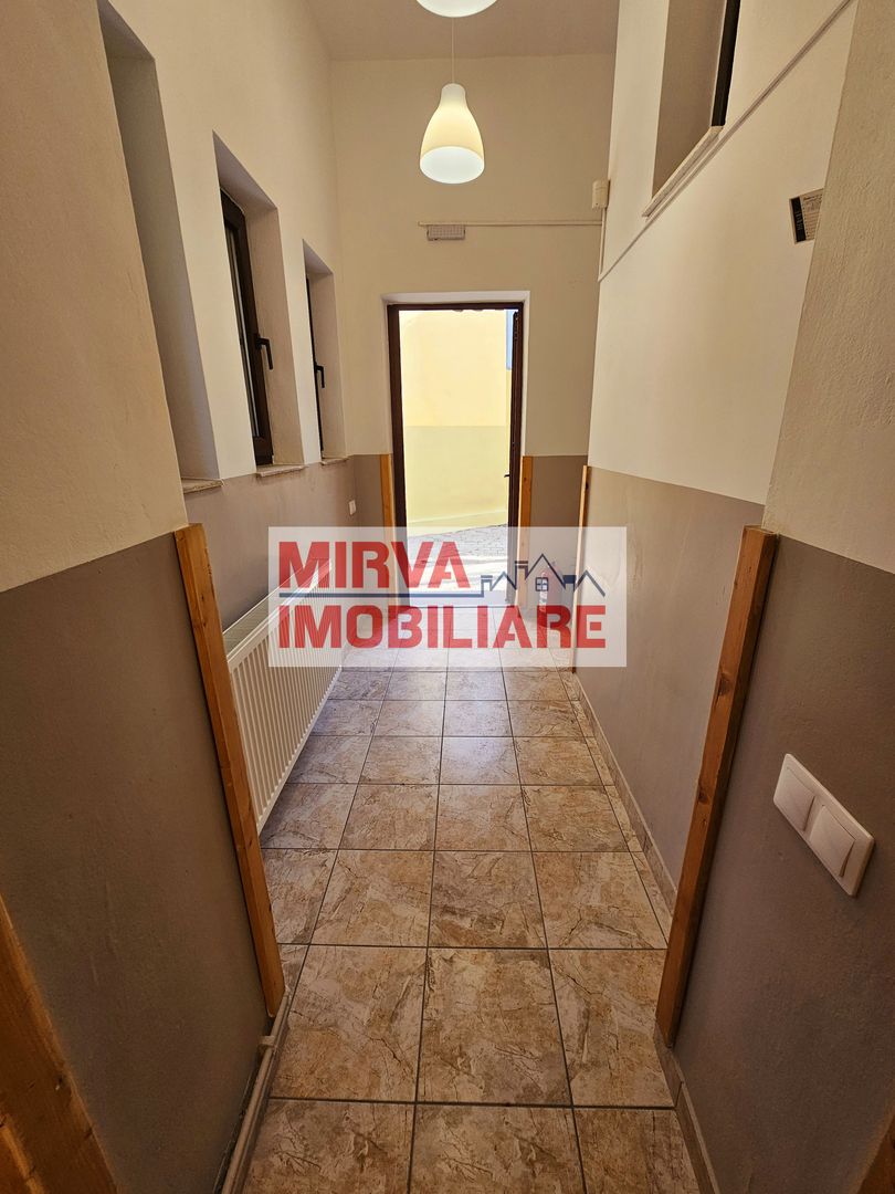 2 Vile Interbelice | Zonă Centrală | Renovate Integral 2024 - Poză 31