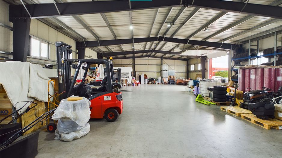 Hală industrială cu teren de 3600 mp în Gai - Poză 29