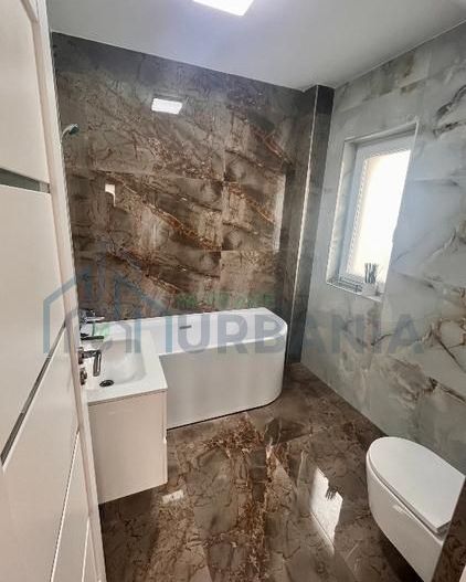Casă de vânzare P+1E, 100 mp utili, mobilată și utilată, Valea Lupului - Poză 12