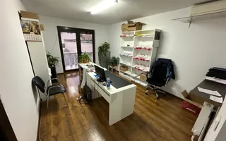 Cladire pretabila spațiu birouri/ clinica - Poză 37