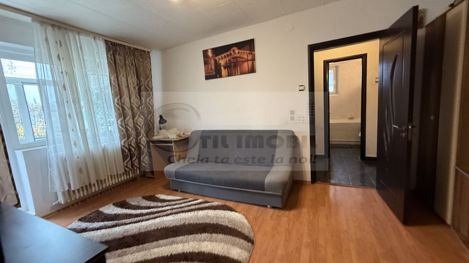 2 CAMERE TATARASI SCOALA 4 IONET TEODOREANU , GEAM LA BAIE, CENTRALA. - Poză 17