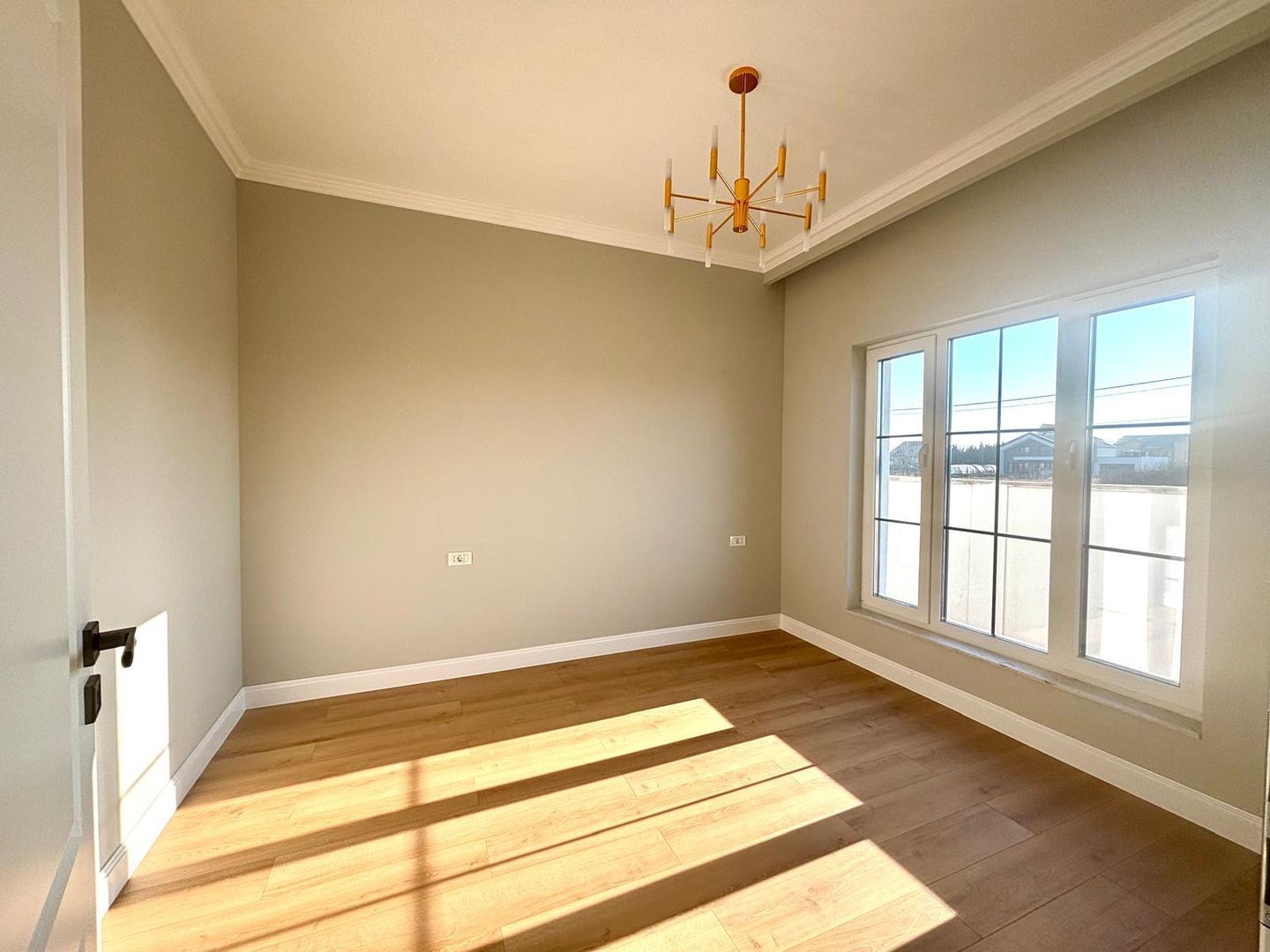 Duplex modern - 4 camere - finisaje premium - Dumbravita - Poză 12