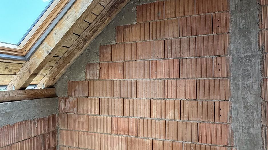 PROIECT DEOSEBIT CU GARAJ- LA ROSU - Poză 6