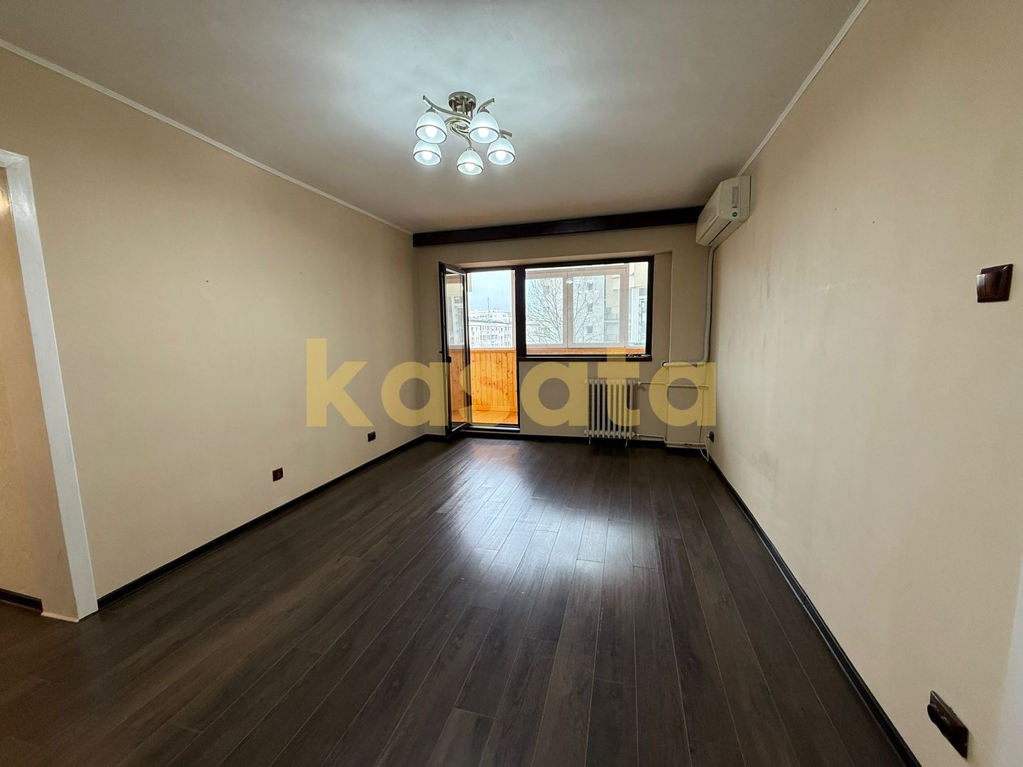 Oportunitate! Apartament 4 camere de vânzare în Colentina - Poză 2