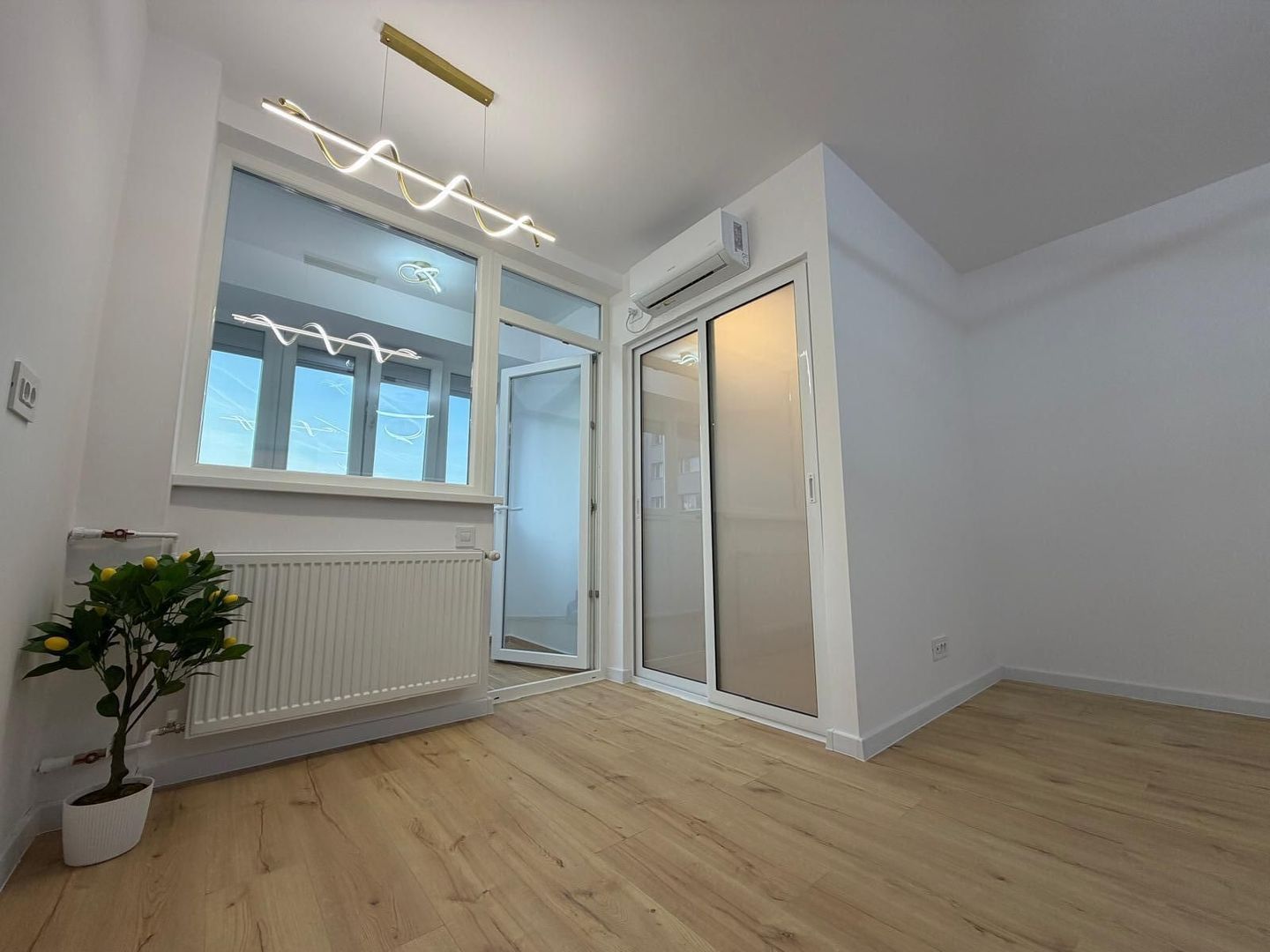 Garsoniera renovata bloc anvelopat Lujerului, Militari - Poză 8