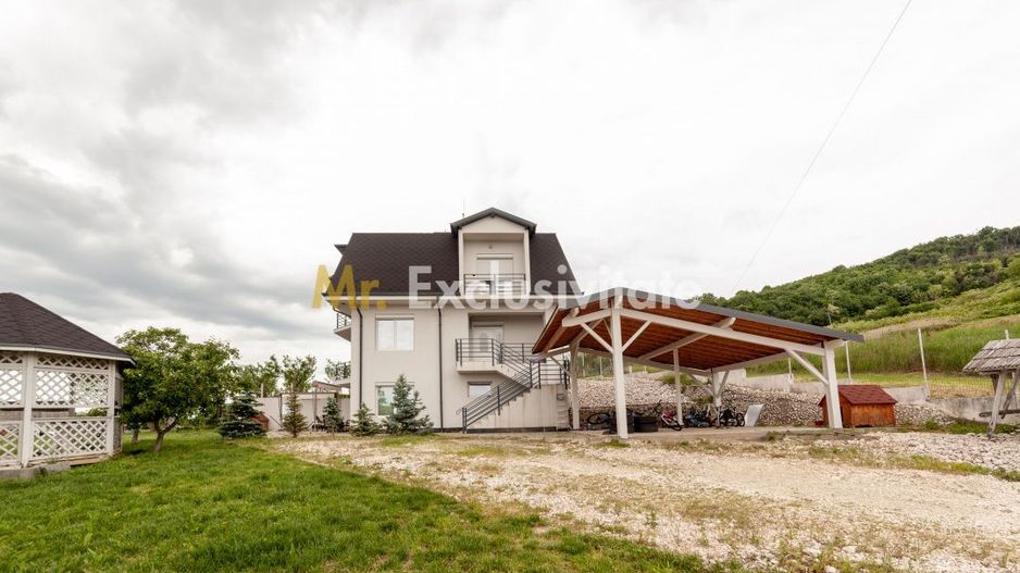 Casă cu 5 camere si 1255 mp teren – Stefanesti-Arges -independență energetica - Poză 22