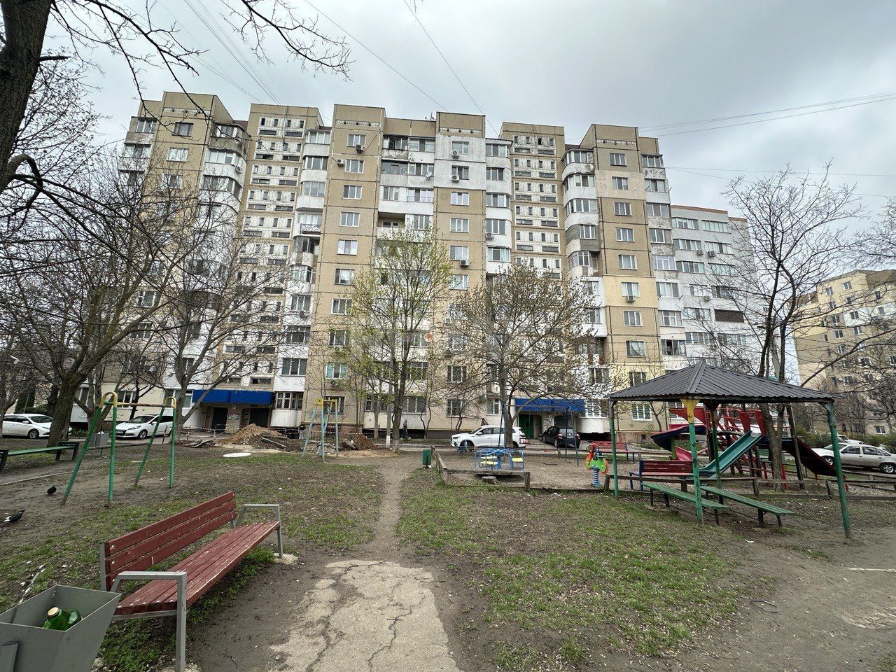 Vând apartament cu 3 camere Ciocana. - Poză 2