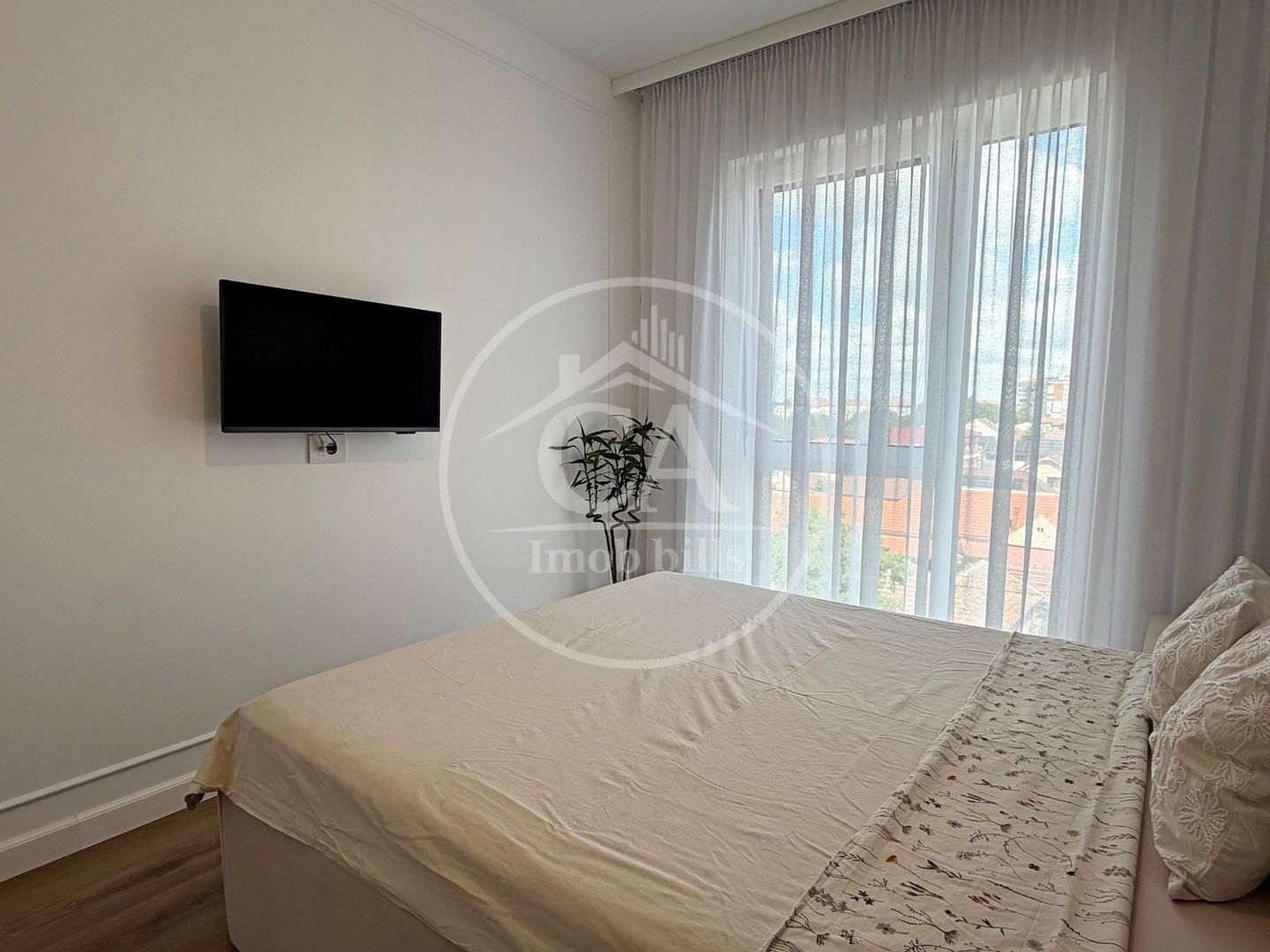 Apartament cu 3 camere de vânzare în Prima Arena, Oradea - Poză 5