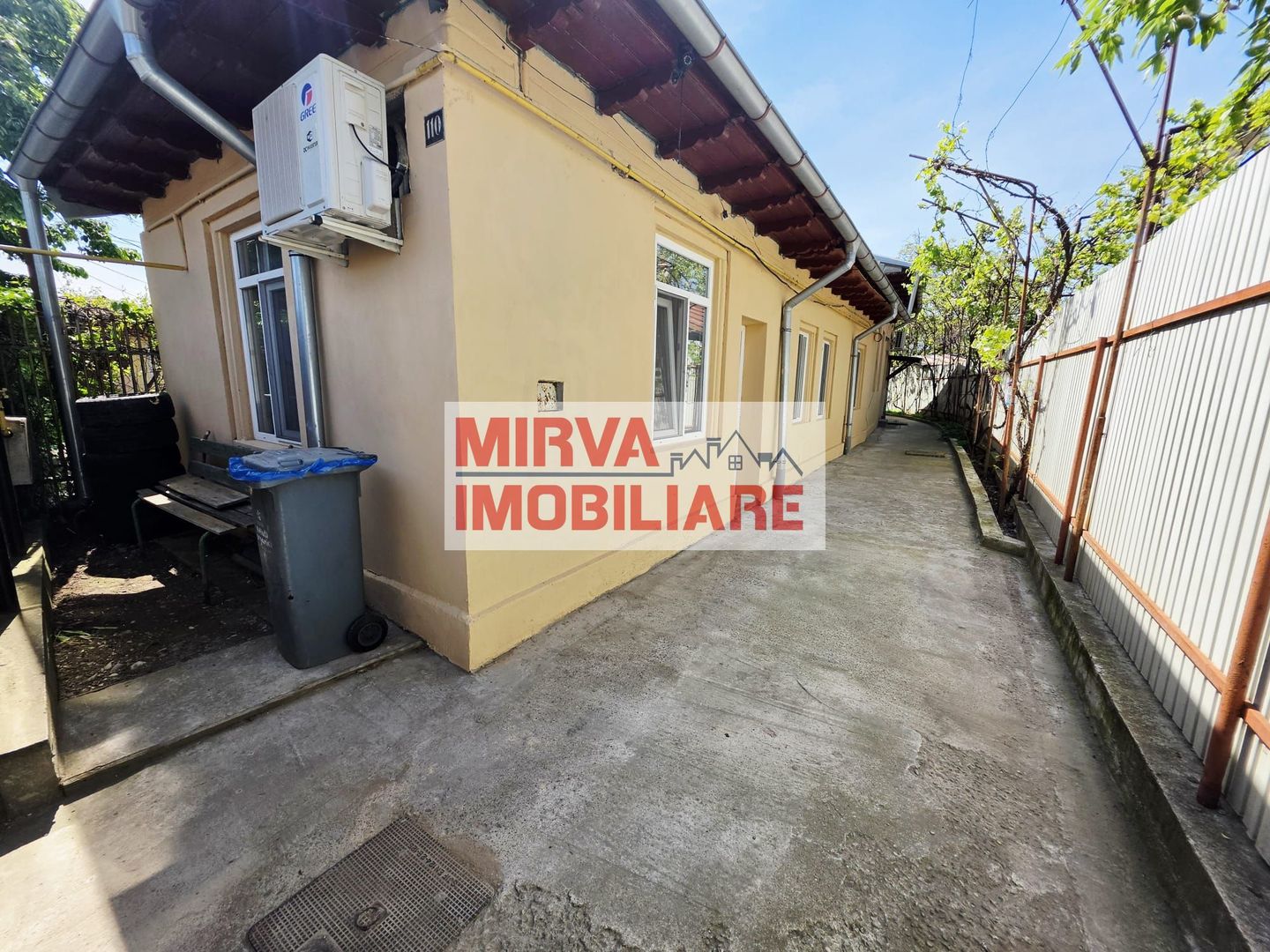 Casă 5 camere Dorobanțu | Panouri solare | Teren 299 mp - Poză 1