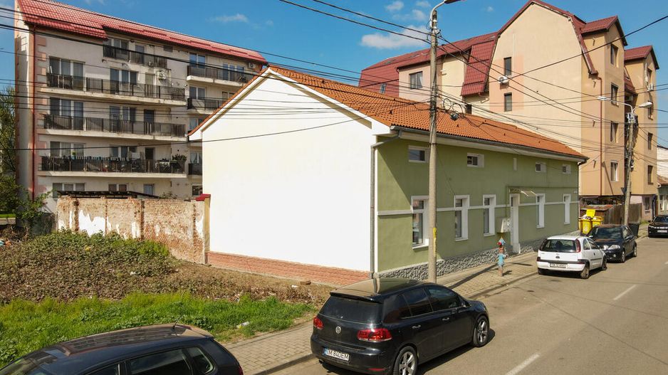 Lunei - Ion Neculce, 2 Apartamente. Mansarda 157 mp. Anexe, Lot 475 mp - Poză 43