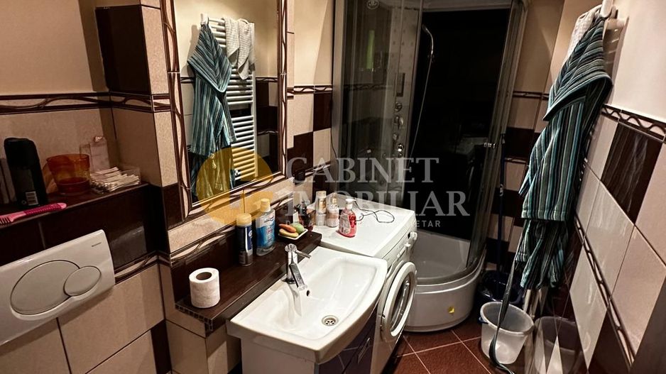 Zona Alexandru, la bulevard apart cu 2 camere, partial mobilat, Ct , liber - Poză 4