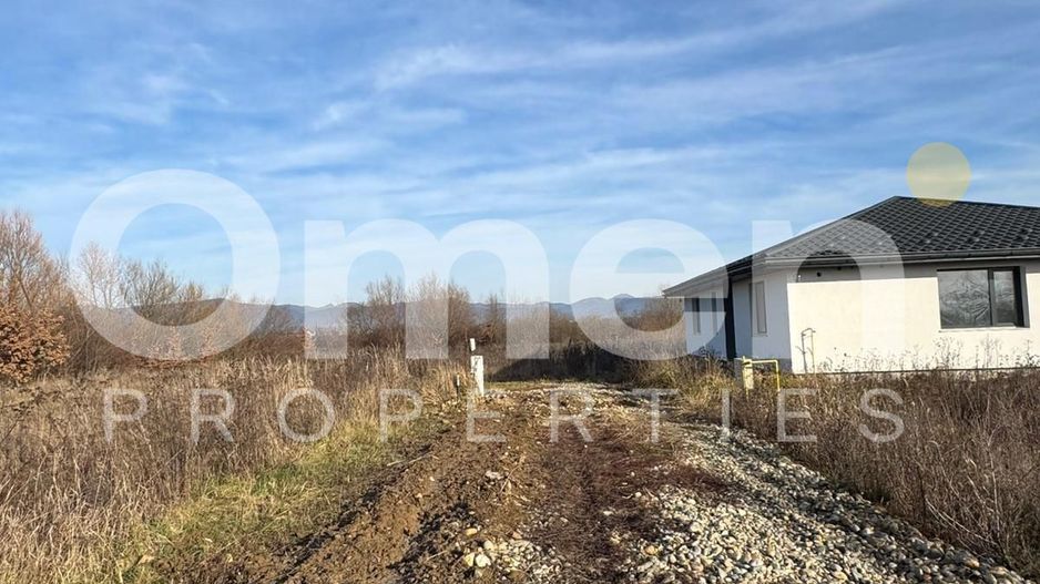 Teren de vânzare 8,9 ari + cotă parte drum – proiect duplex aprobat - Poză 2