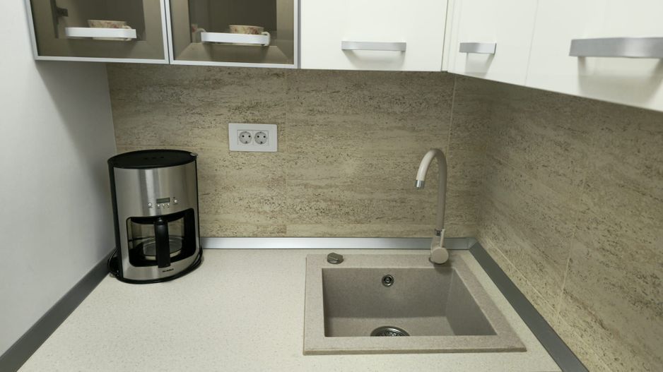 Garsonieră de închiriat – ideală pentru birou/cabinet, Țiglina 1 - Poză 4