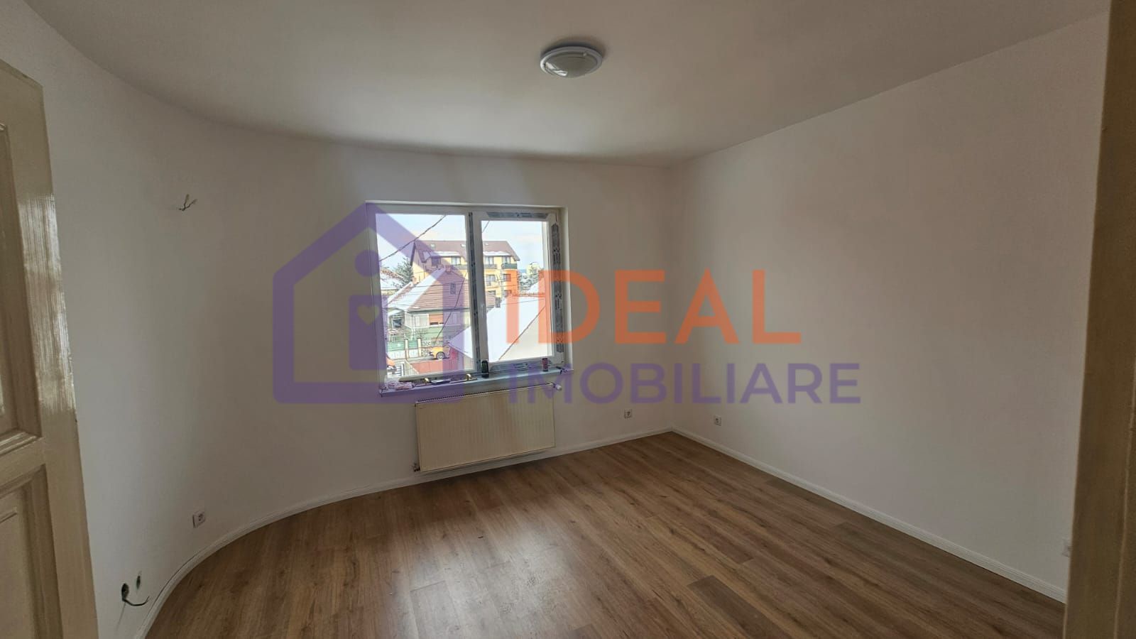 Spatiu Comercial cu 11 camere, 365 mp utili,  zona Cale Dumbravii - Poză 16