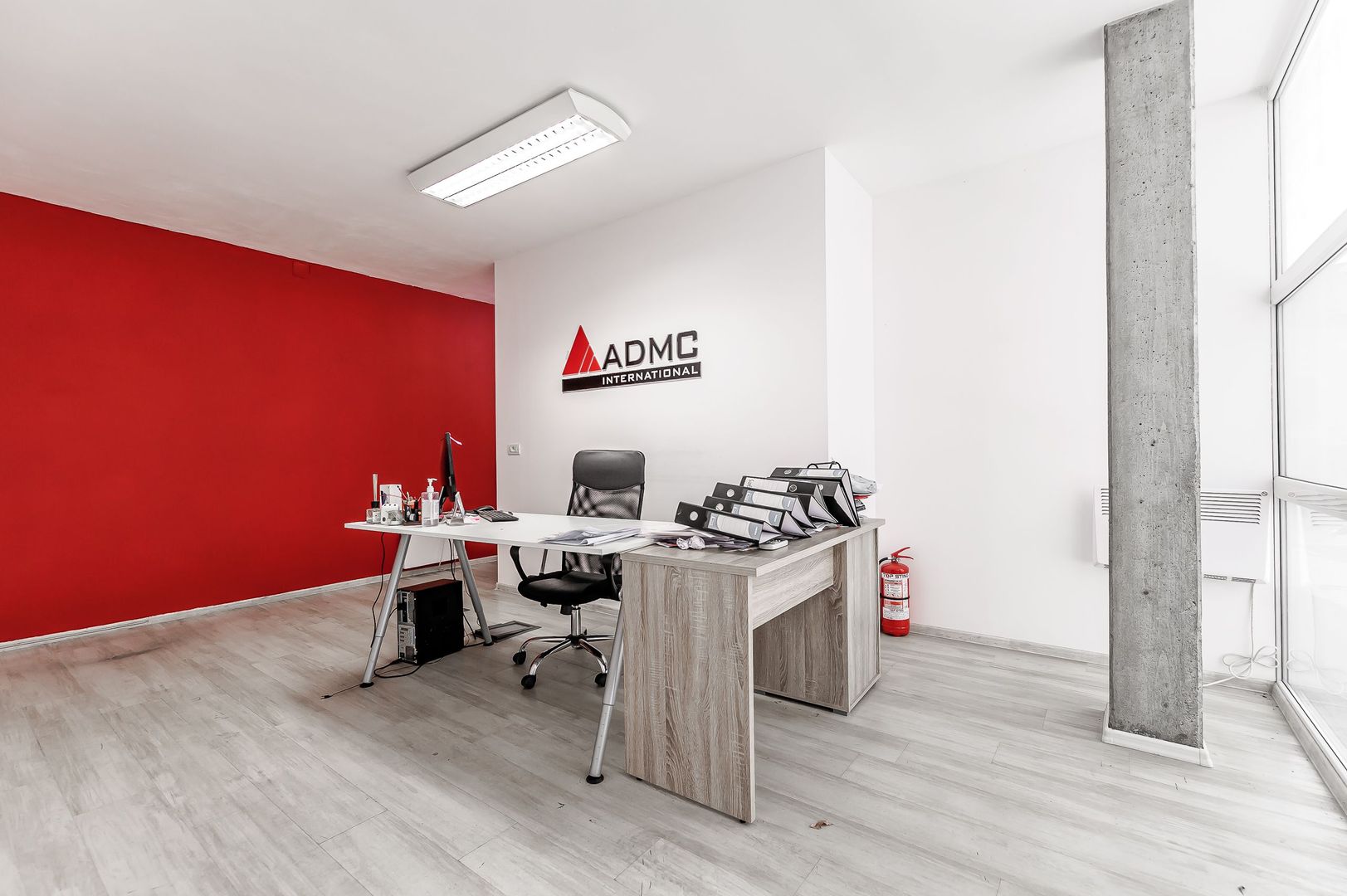 Birou de inchiriat ultracentral, la parter - Poză 1