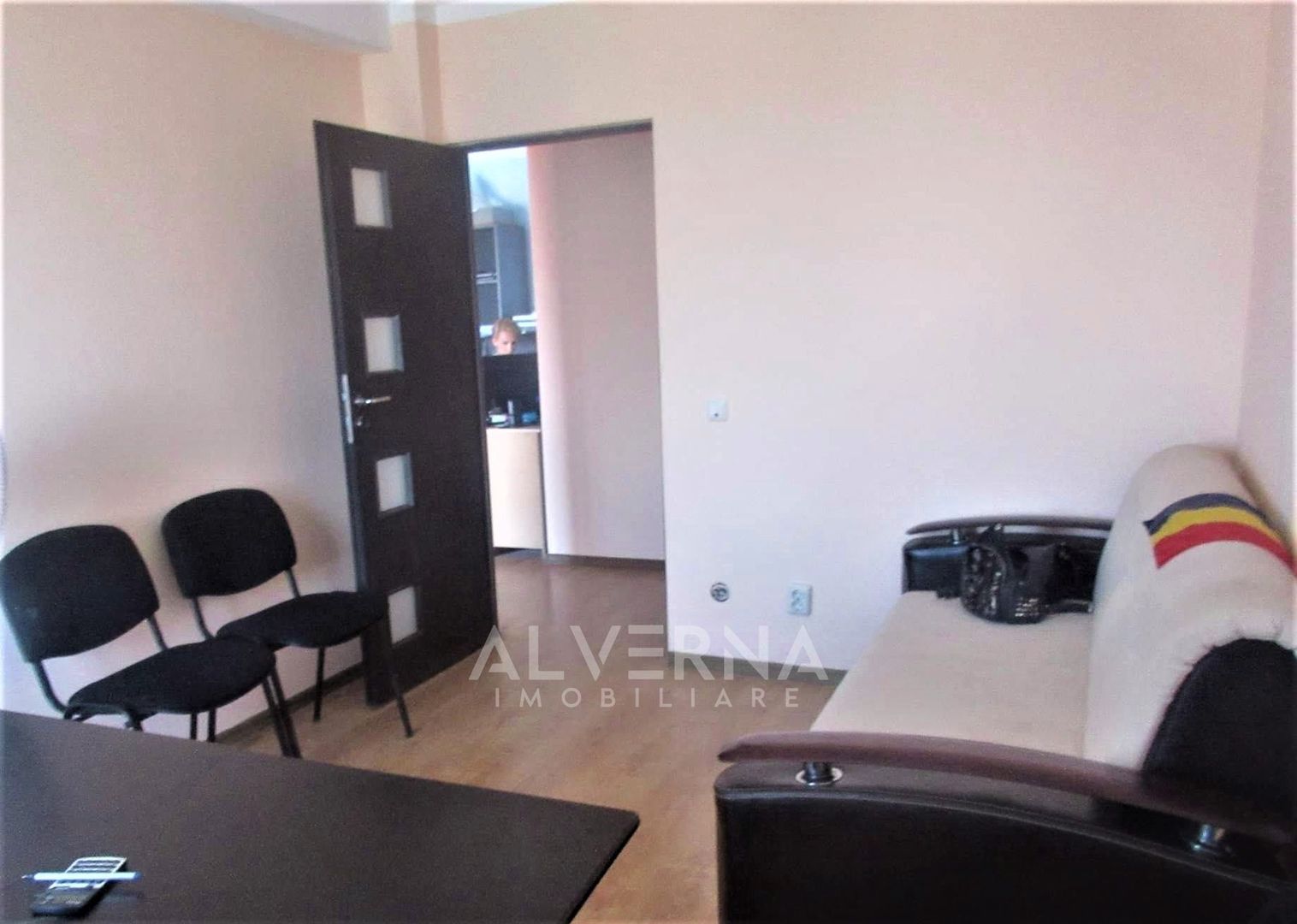 Apartament 2 camere, 52mp, mobilat, utilat, parcare, zona Ioan Rus - Poză 2