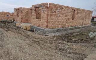 Casă la cheie pe 1 nivel 4 camere 2 băi,145 mp,500 mp teren - Poză 19