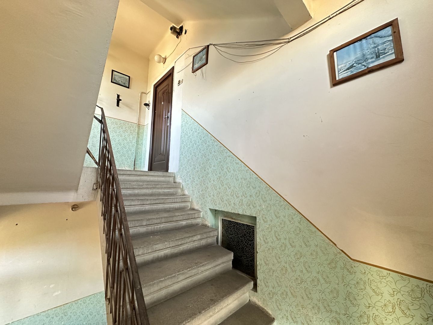 Apartament in casa spațios la doar 5-7 minute de Centrul Istoric - Poză 21