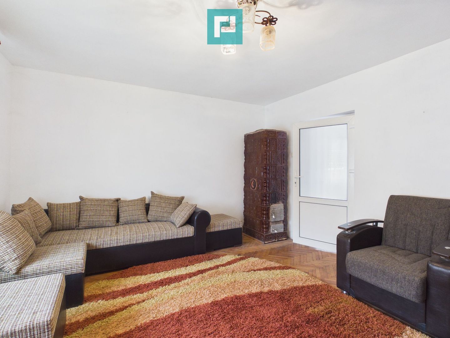 2 case separate + curte 1400 mp – Zona Dâmbovița - Poză 3