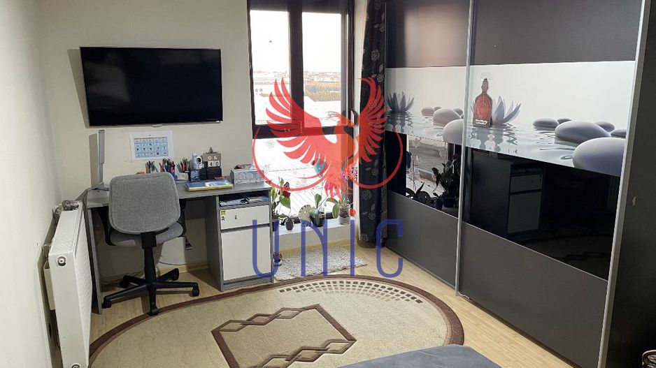 2 decomandate-65 mp-Ford - Poză 2