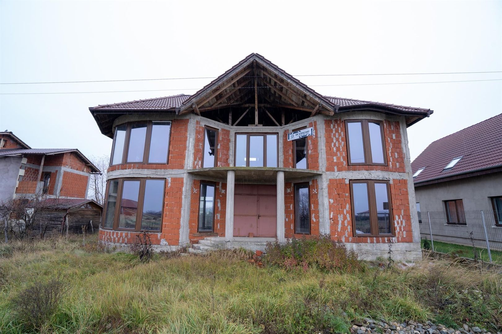 Casa de vanzare 7 camere P+E Sanmartin sat.Rontau - Poză 1