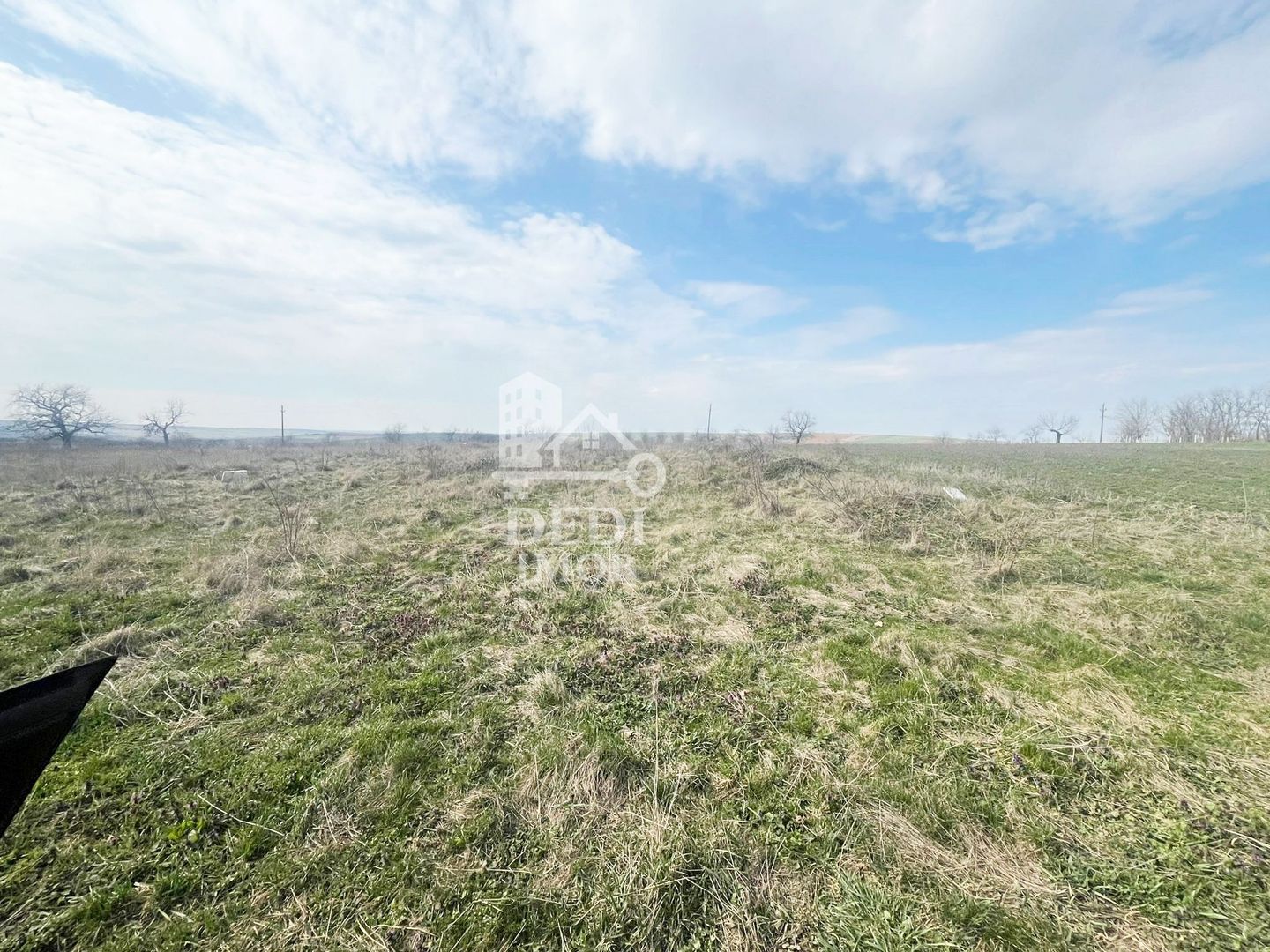 Casă cu 2 locuințe, teren intravilan 7062 mp Cetariu, Bihor - Poză 9