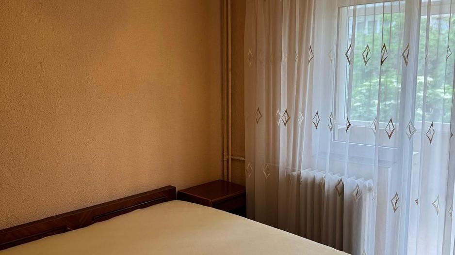 AP. 2 CAMERE VACARESTI - BUCATARIE INCHISA, METROU, MOBILAT MODERN - Poză 3