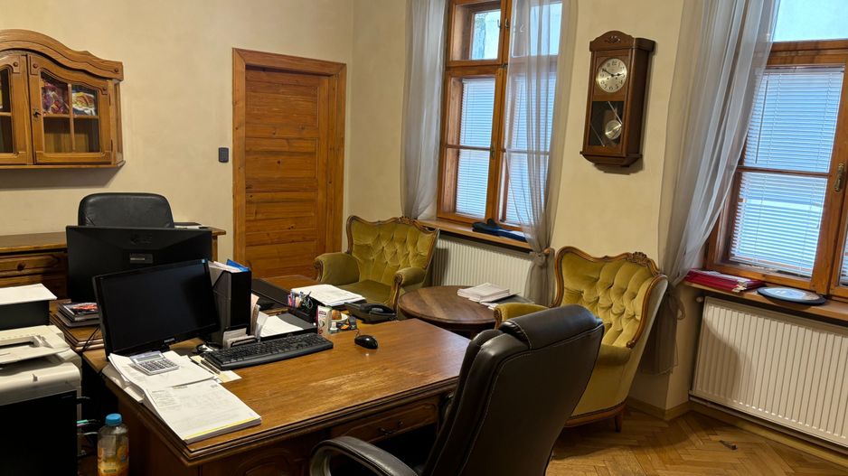 Centru Istoric, Piata Sfatului, 2 camere, 62mp, 158000Euro - Poză 5