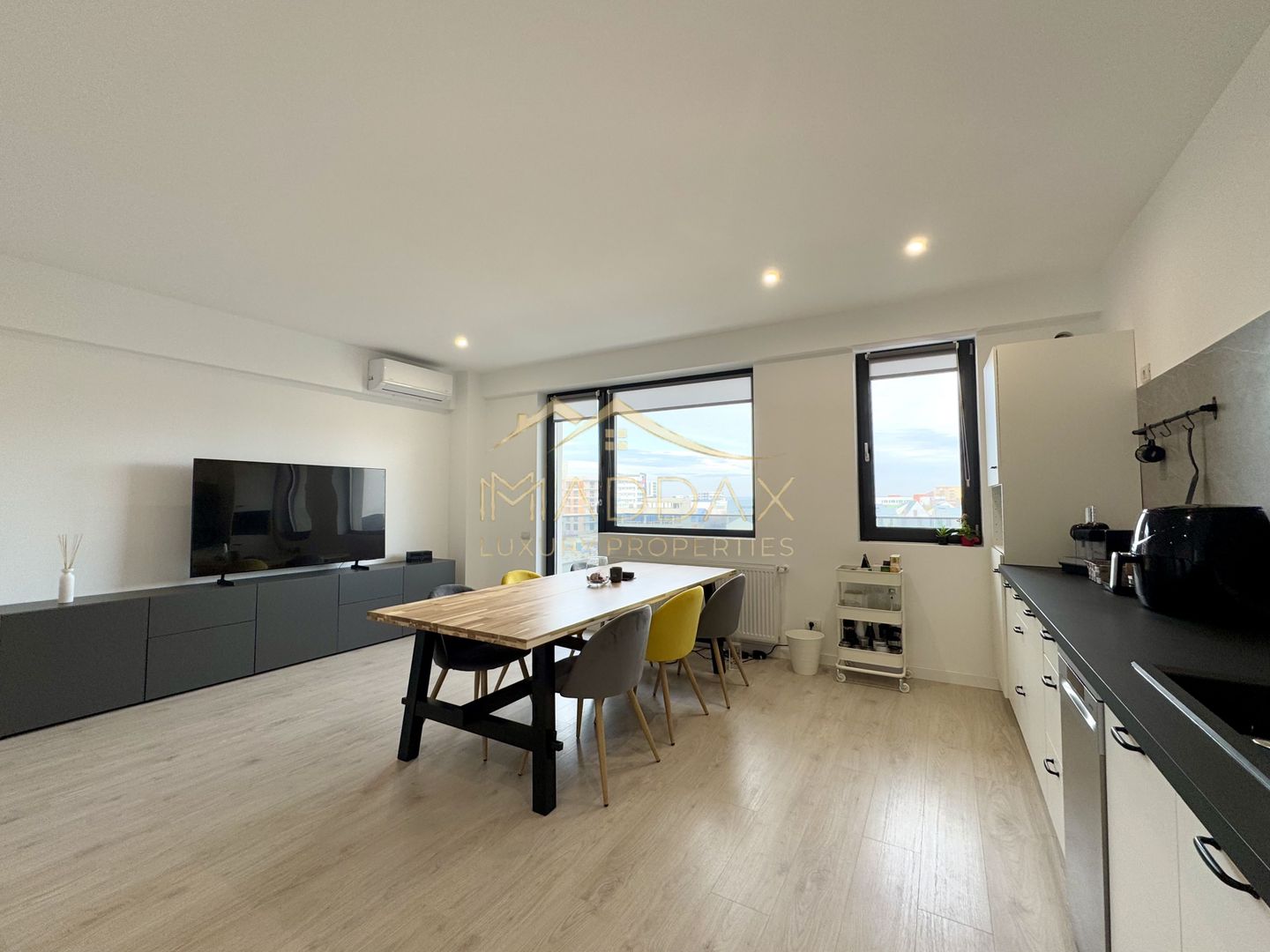 Apartament cu 2 camere *67mp utili + Terasa* // Pipera - Rond OMV - Poză 17