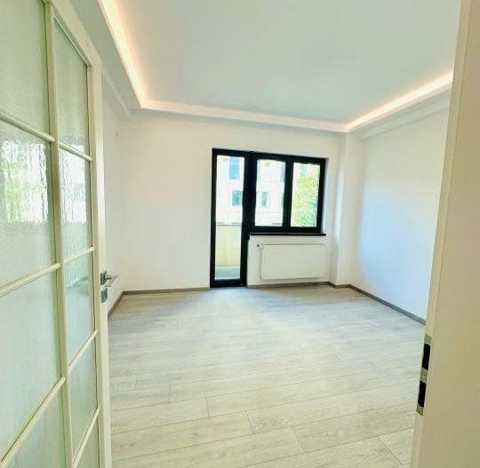 Apartament de vanzare 3 camere Calea Victoriei! - Poză 1